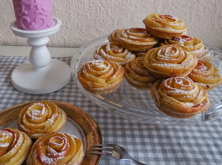 ROSENMUFFINS MIT ÄPFELN Muffin Rosen #Backen #Food #Rezept ...